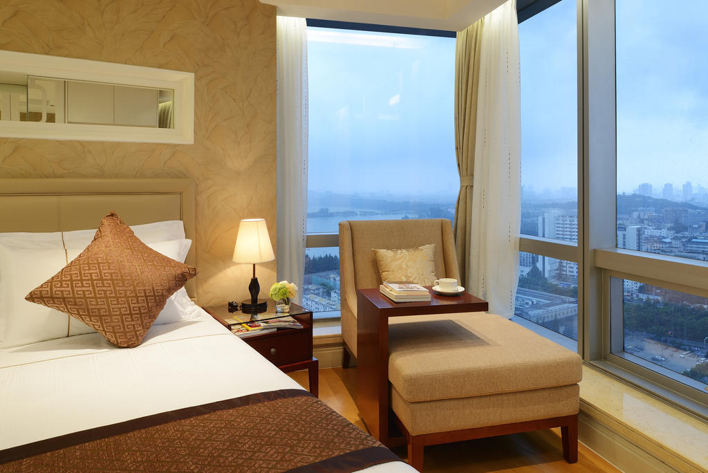Yousu Hotel & Apartment Nanjing Xuanwu Lake Jinmao Plaza Branch Екстериор снимка